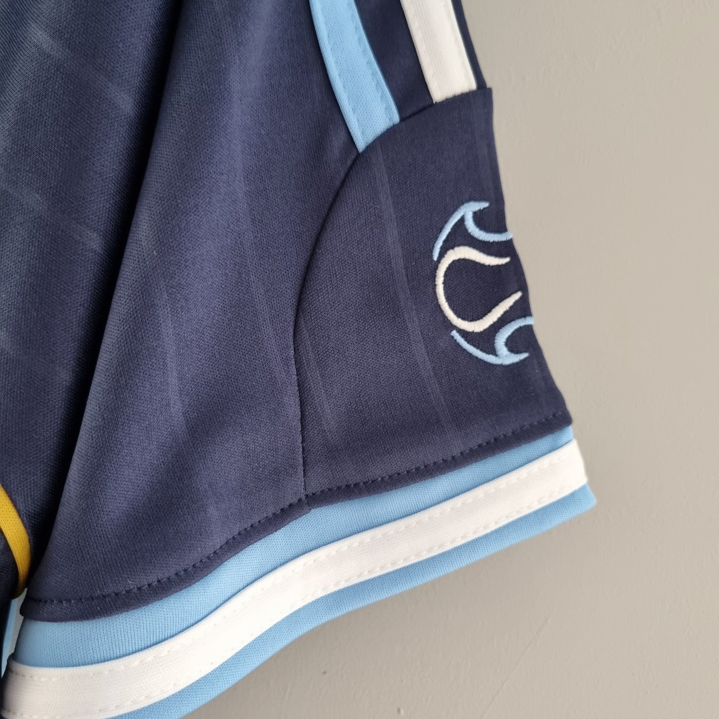 Argentina Lionel Messi 19 Away Retro Soccer Jersey World Cup 2006