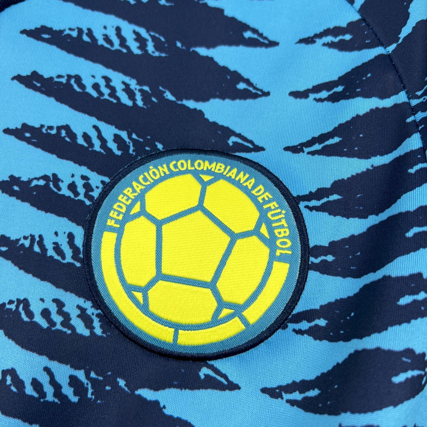 Colombia Juan Cuadrado 11 Away Soccer Jersey World Cup 2026