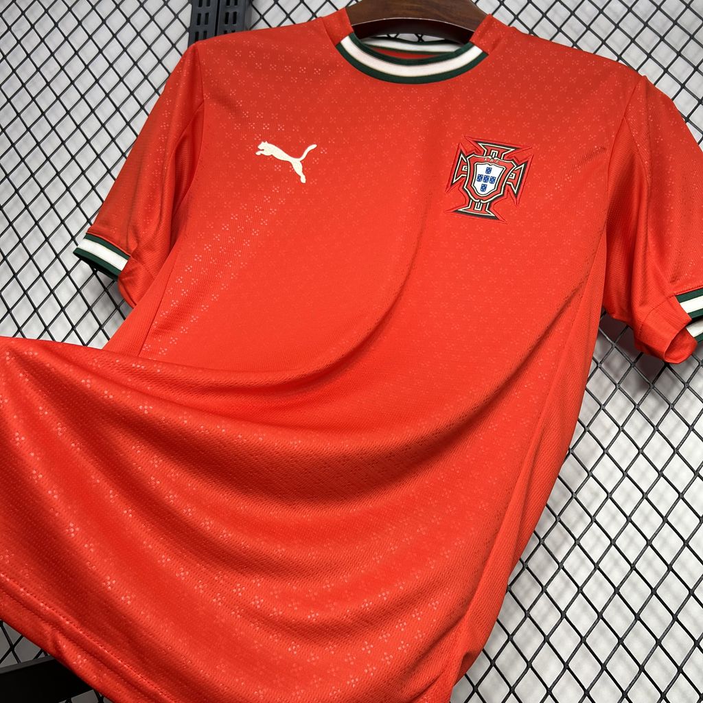 Portugal Rafael Leão 17 Home Soccer Jersey 2025/26