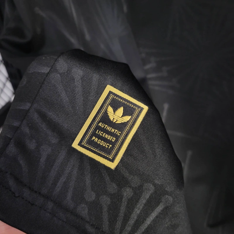 Mexico de Oro Limited Edition Soccer Jersey 2025-2026 - Gold