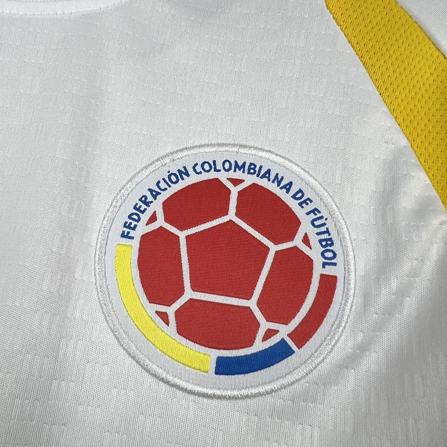 Colombia Pre-Match Soccer Jersey World Cup 2026 - White
