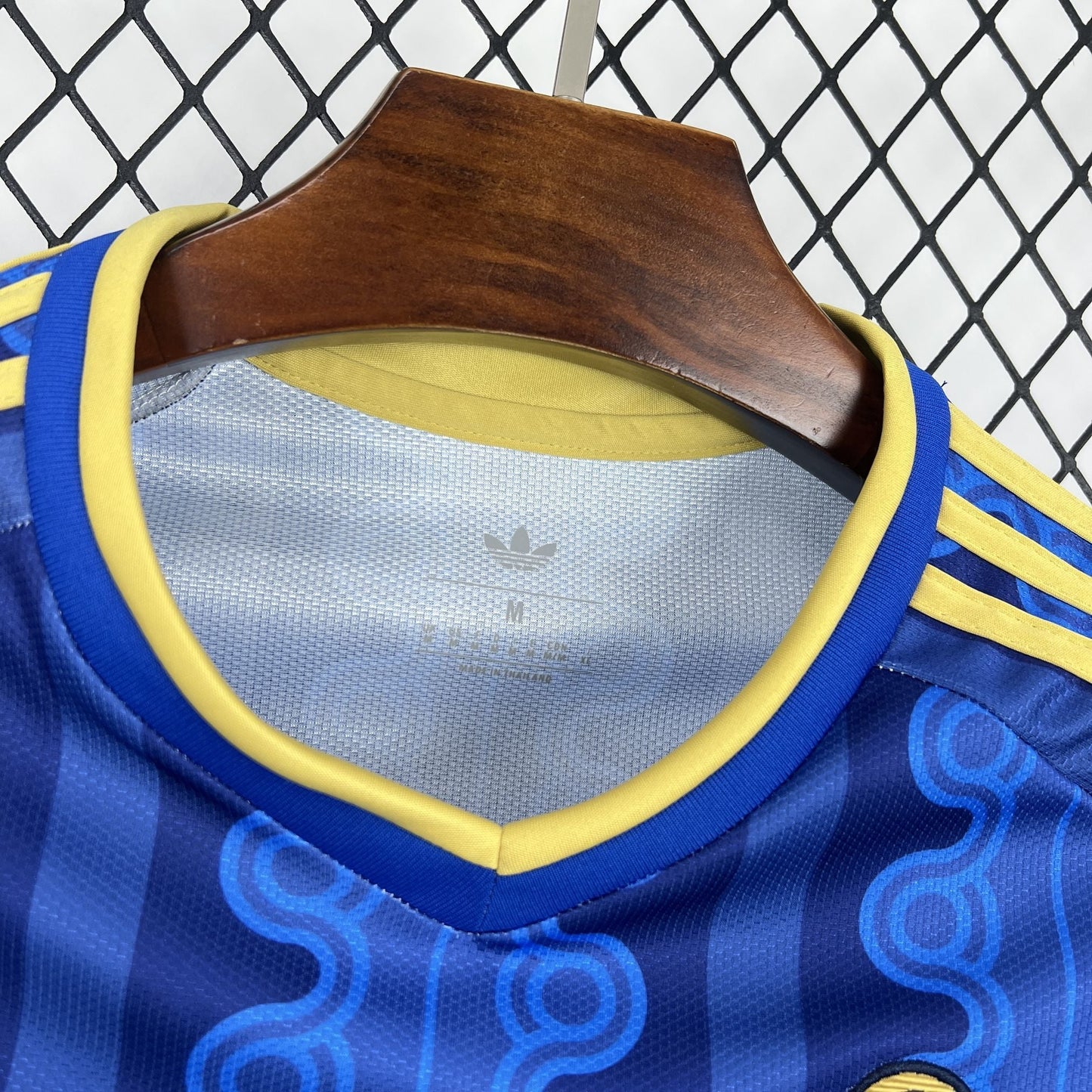 Sweden Viktor Gyokeres 17 Away Soccer Jersey World Cup 2026