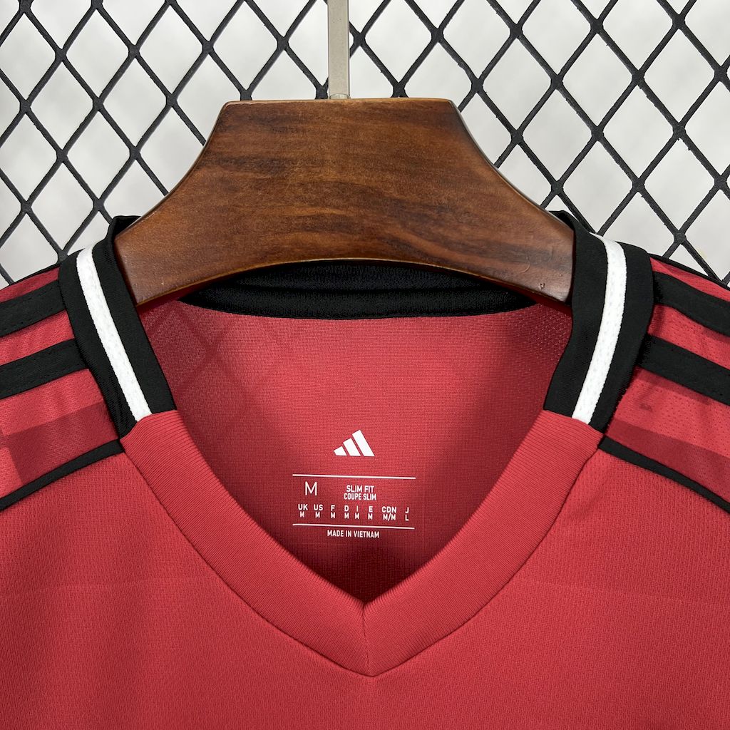 Manchester United Bruno Fernandes 8 Home Soccer Jersey 2025-2026