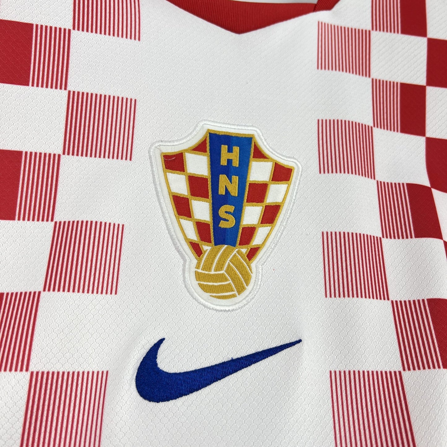 Croatia Lovro Majer 7 Home Soccer Jersey World Cup 2026